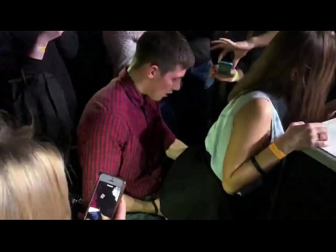 ❤️ Իսկական սեքս ռուսական գիշերային ակումբում. 18-ամյա ռուս աղջիկն անուսի և հեշտոցի մեջ ծծվել է գիշերային ակումբում ️ Պոռնո vk մեզ մոտ